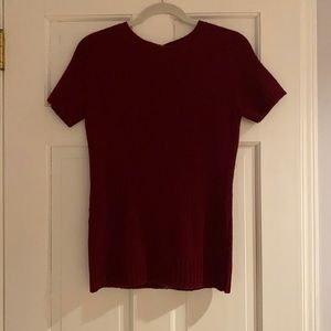 BCBG MAXAZRIA size small short sleeve sweater